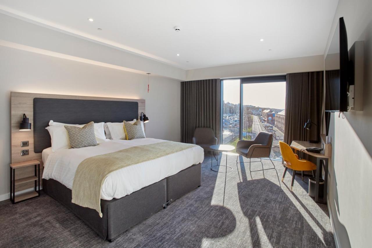 Ty Milford Waterfront Hotell Milford Haven Exteriör bild